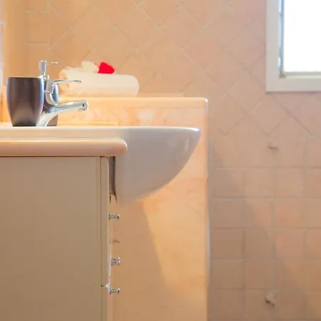 Apartament Casa Mannai, Air-con E Parcheggio Privato Iun R3454